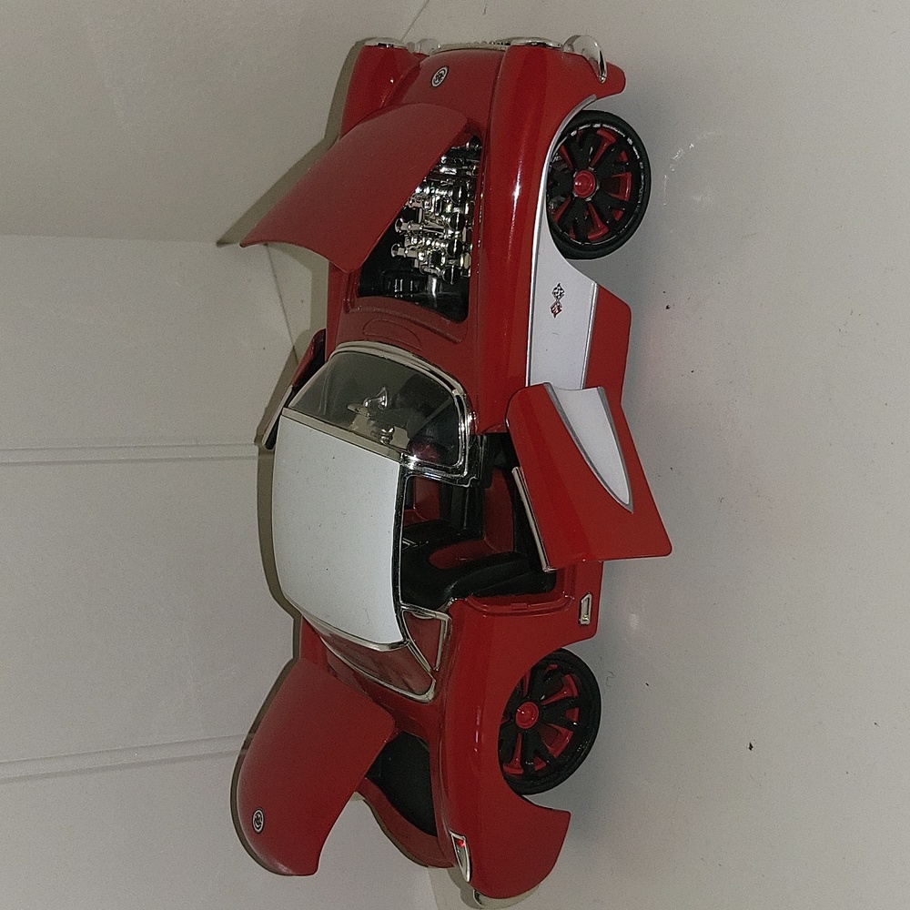 1957 Chevy corvette, 1:24 Jada toys